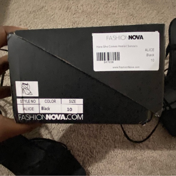 Fashion Nova Black Strappy Lace up Heels Size 10 - Picture 6 of 8